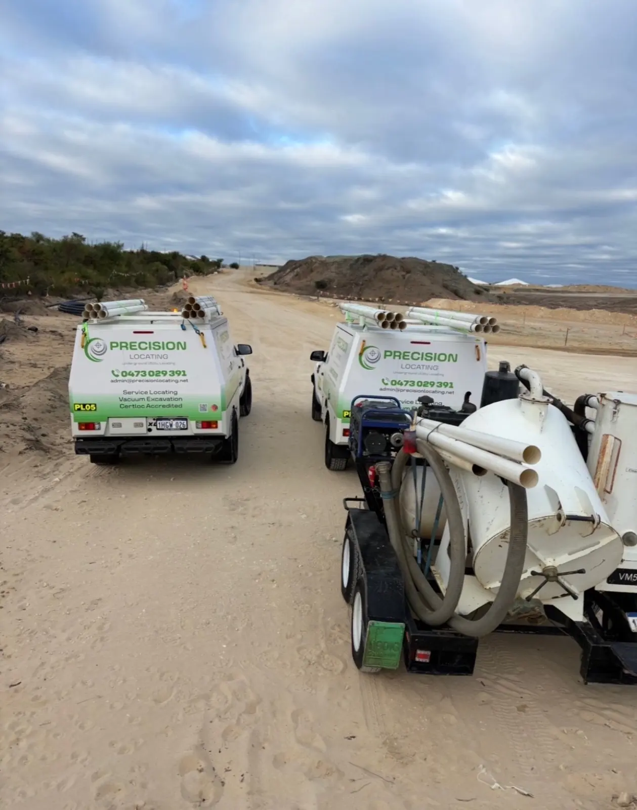 Precision Locating vehicles and vacuum excavation equipment at a civil construction site